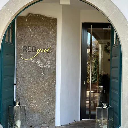 Rebgut 아파트 *